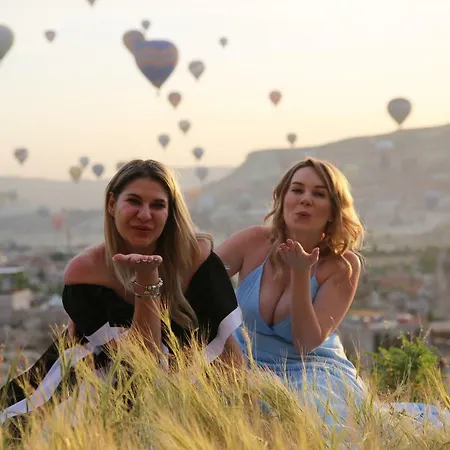 Lunar Cappadocia Szálloda 2*