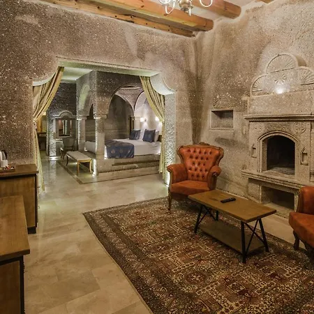 Lunar Cappadocia Szálloda 2*